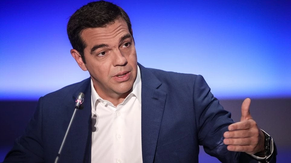 Η αμήχανη στάση του Τσίπρα στην ερώτηση για τη φωτιά στο Μάτι – Βίντεο